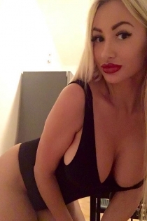 Cristina (26 ans) - Escorte à Dublin / Irlande